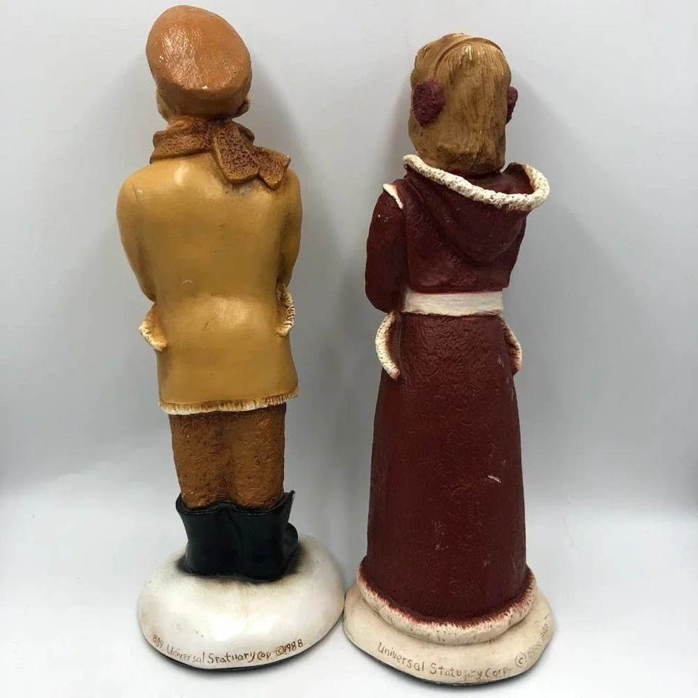 Vintage Universal Statuary Corp Christmas Carolers